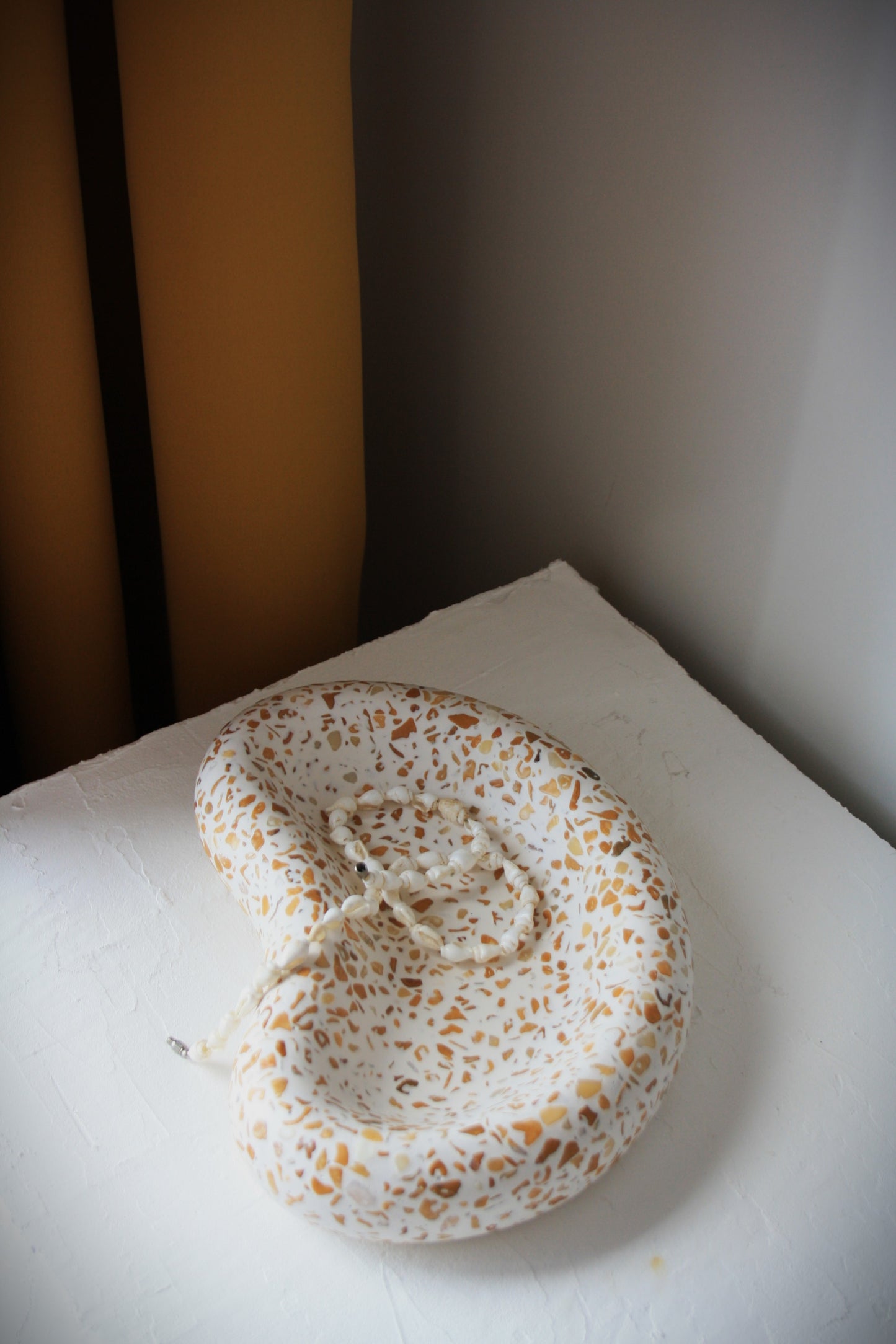 Bol Decorativ Peanut Terrazzo